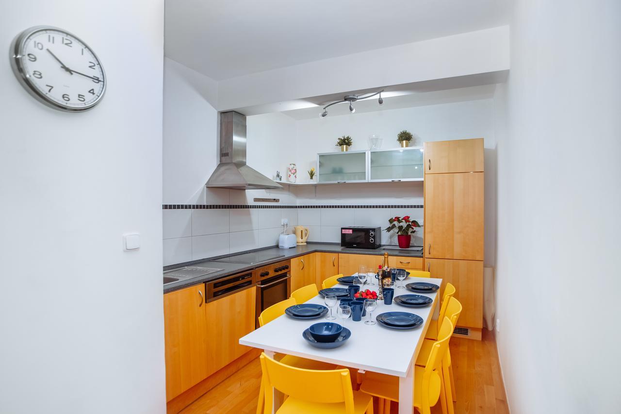 Beautiful Apartment In Central Residence Прага Экстерьер фото